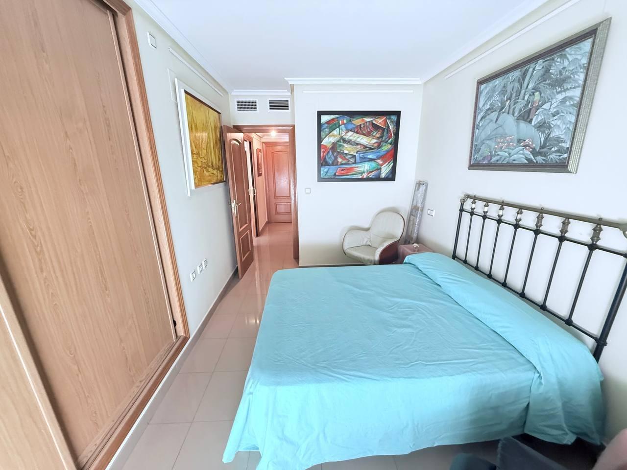 Bedroom in apartment for sale in Orihuela Costa