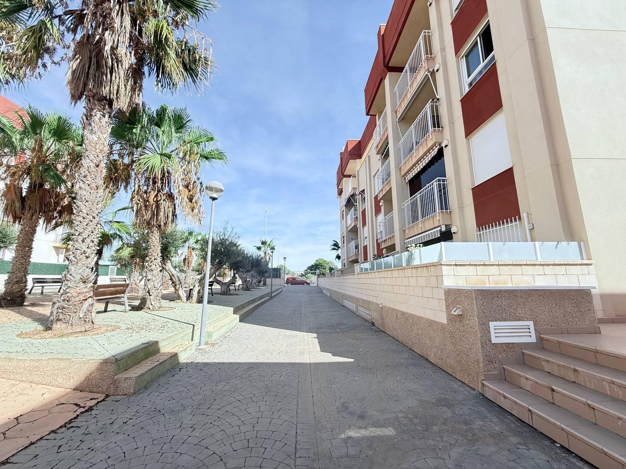 Bedroom in apartment for sale in Orihuela Costa