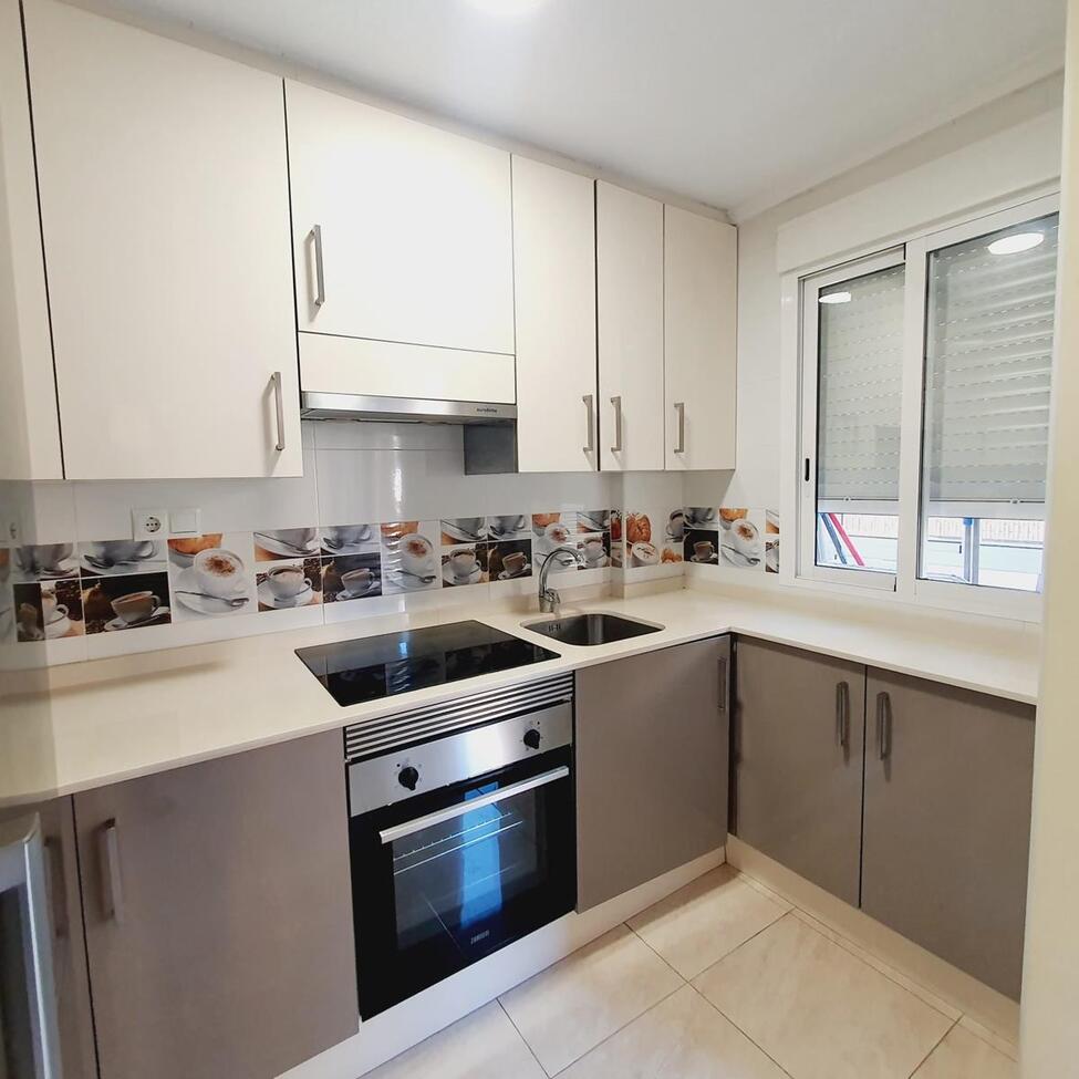 Master bedroom in apartment for sale in Torrevieja