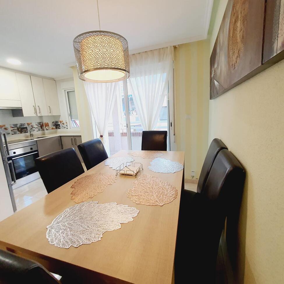Bedroom in apartment for sale in Torrevieja