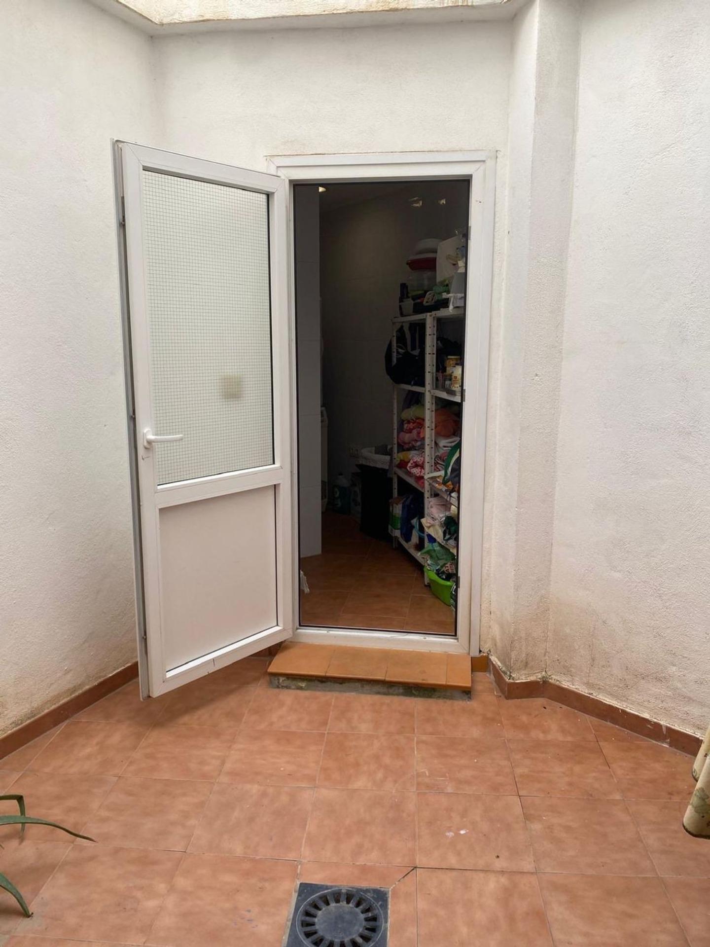 Garden in villa for sale in Torrevieja