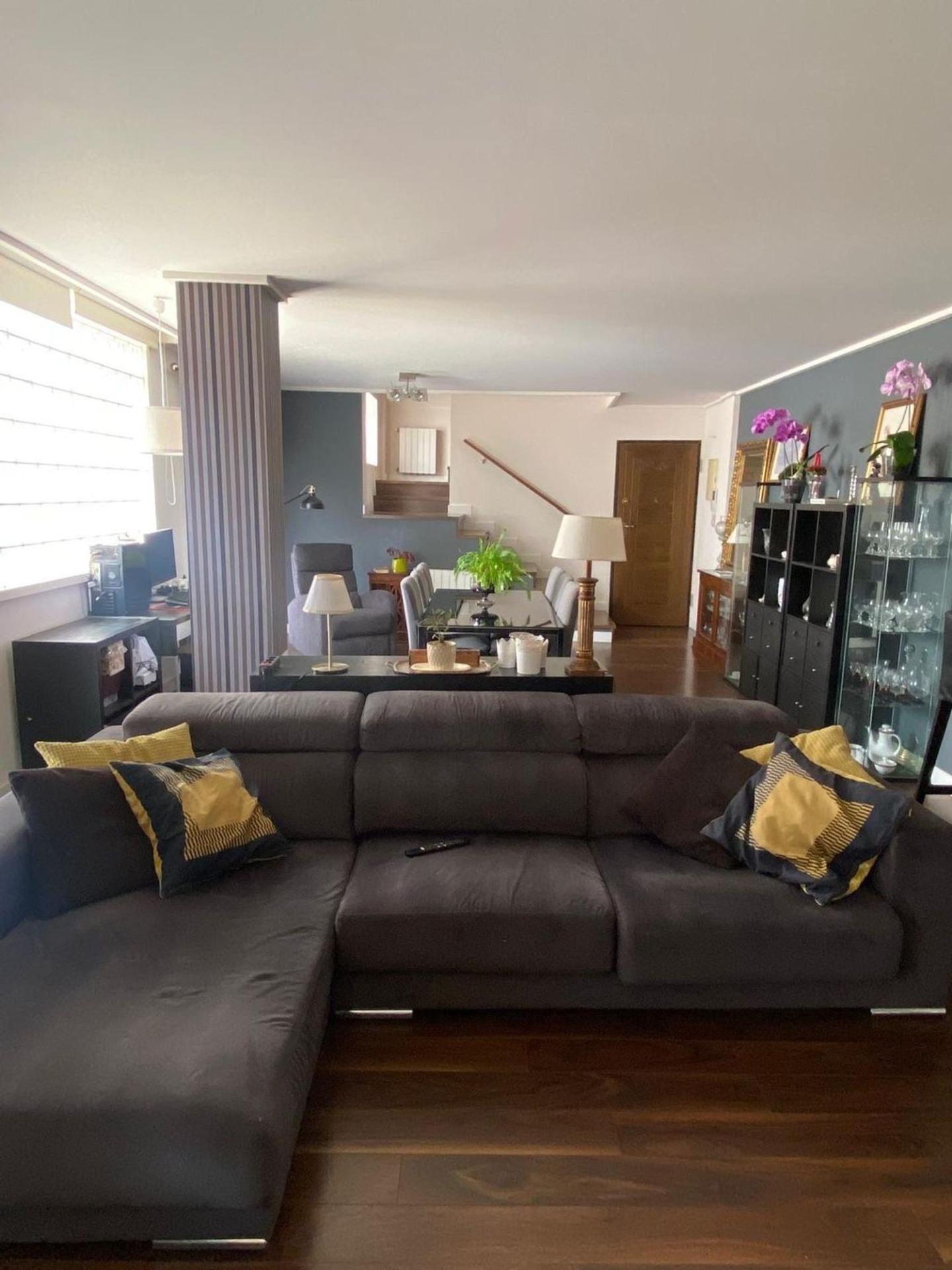Bedrooms: 5, Bathrooms: 5, Villa in Torrevieja, Alicante, Spain