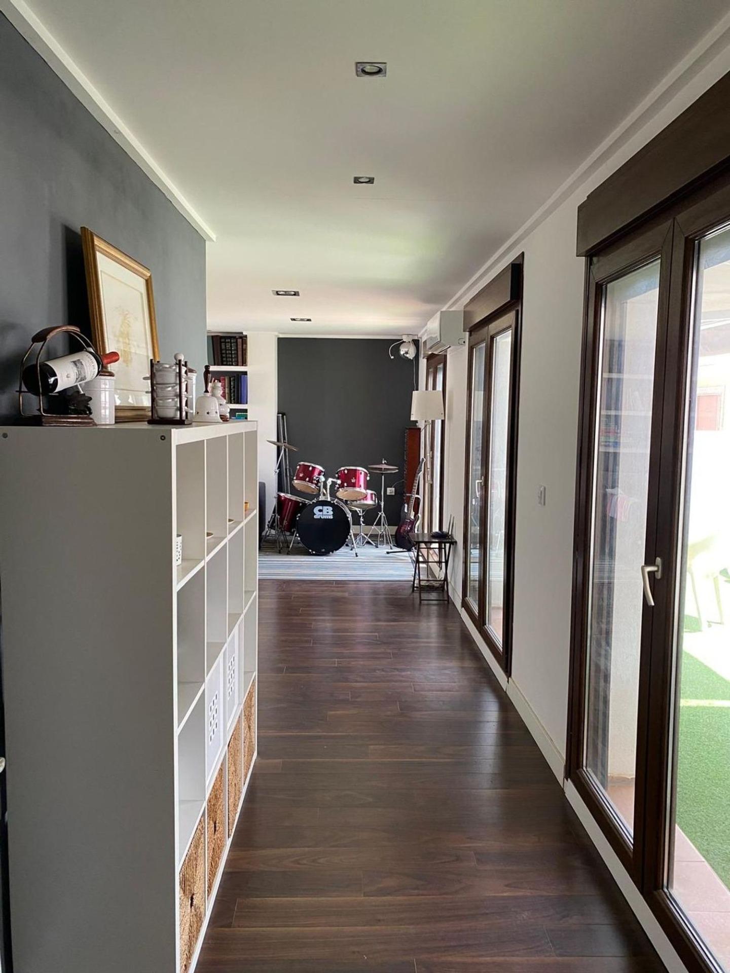 Dining area in villa for sale in Torrevieja
