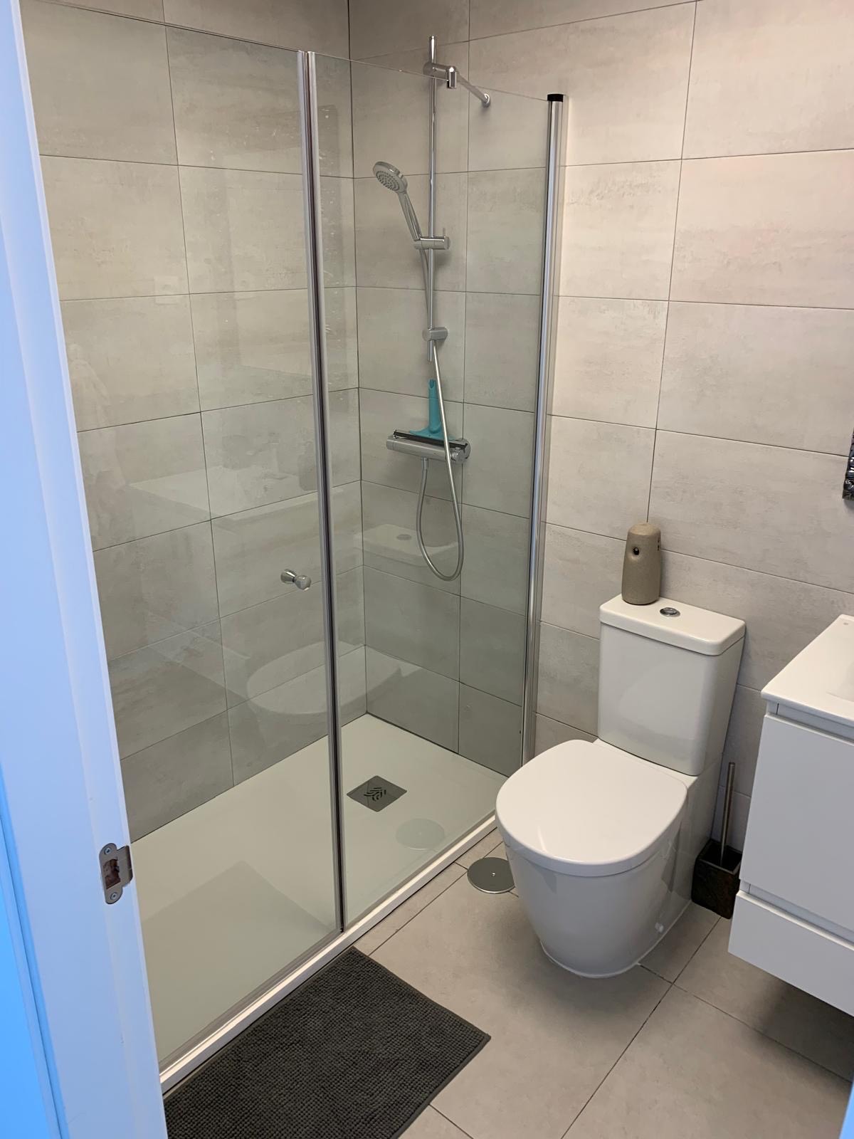 Bedroom in apartment for sale in Pilar de La Horadada