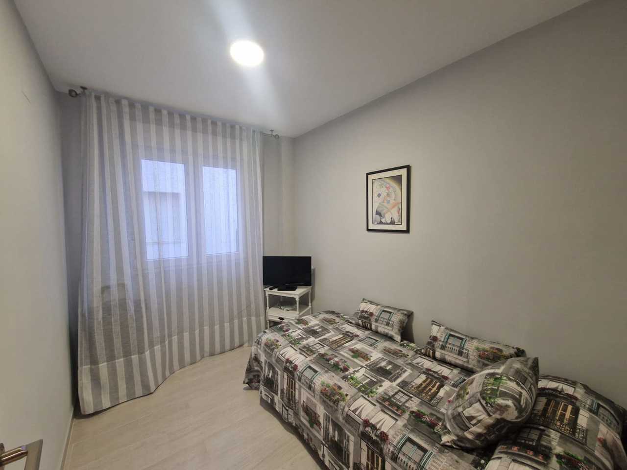 Bedroom in apartment for sale in Torrevieja