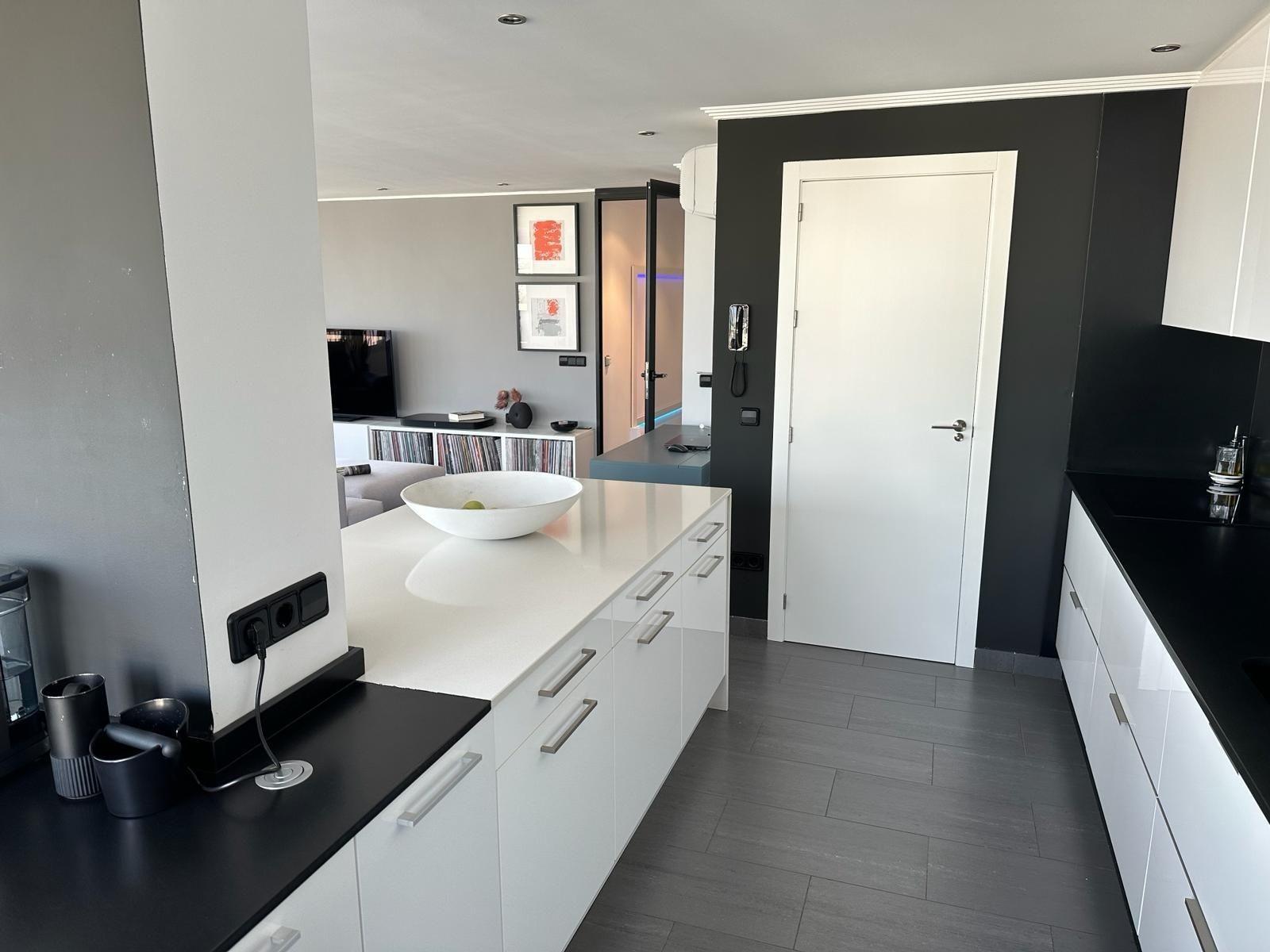 Terrace in penthouse for sale in Torrevieja