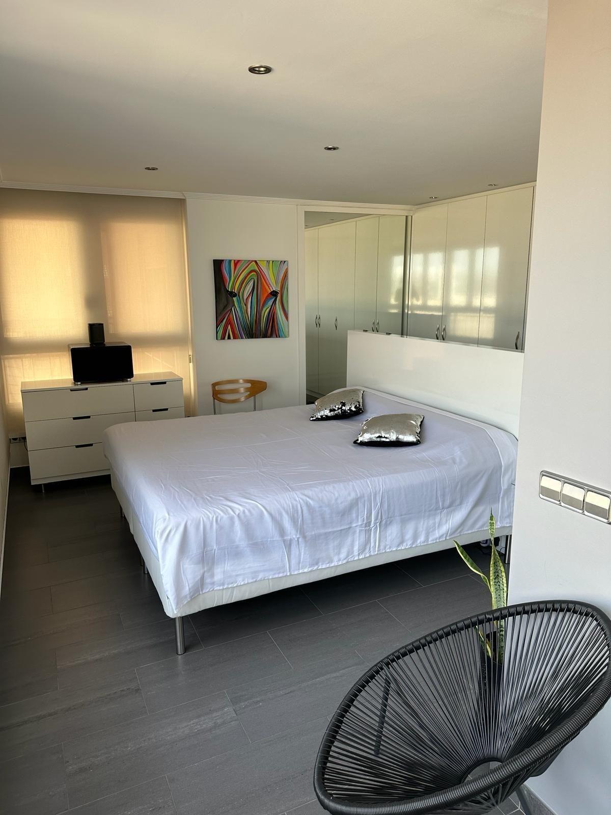 Bedroom in penthouse for sale in Torrevieja