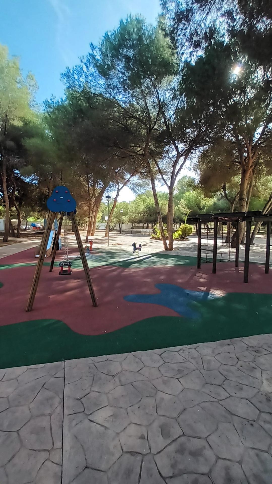Kitchen in apartment for sale in Orihuela Costa