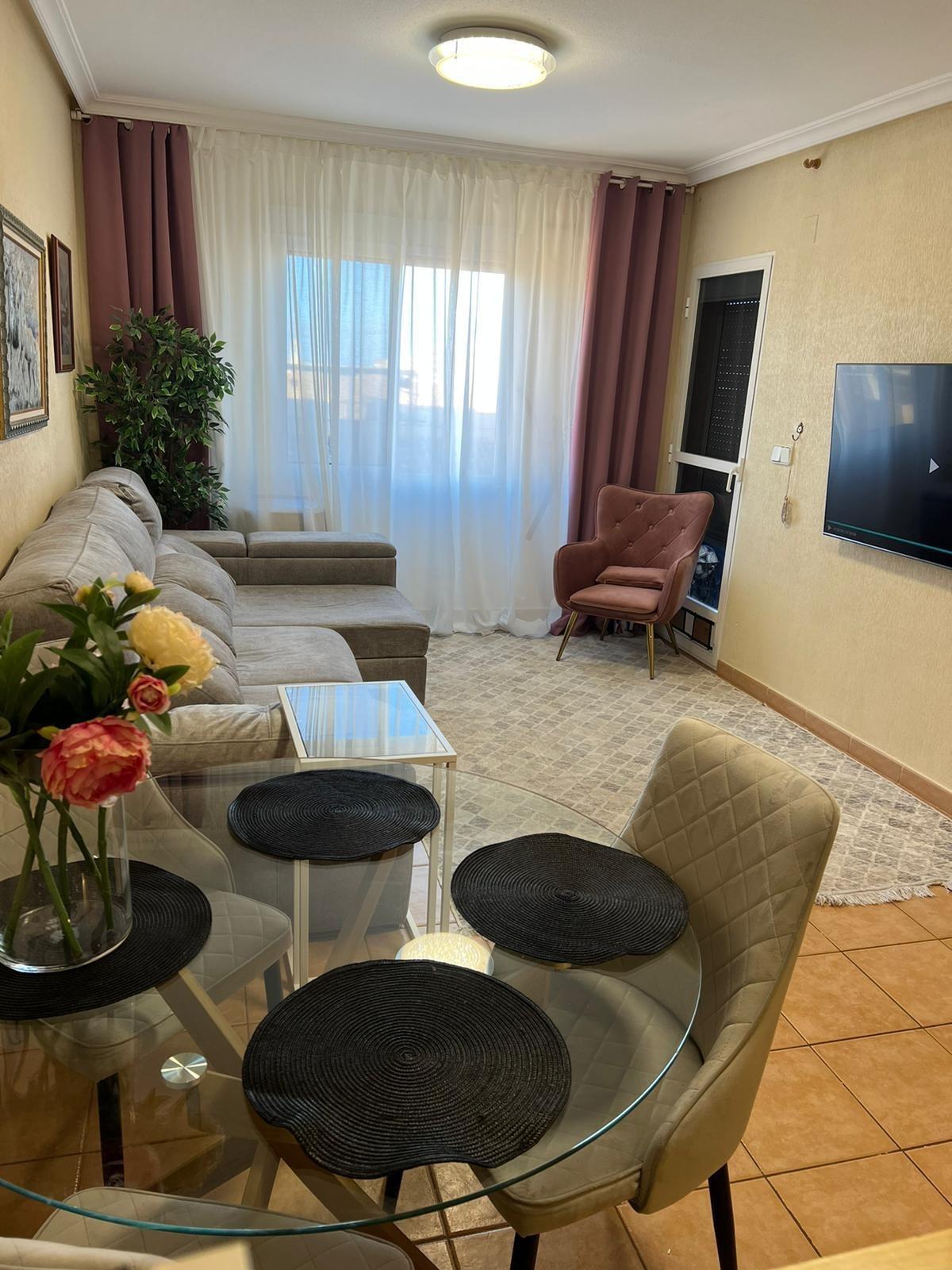 Living room in apartment for sale in Torrevieja
