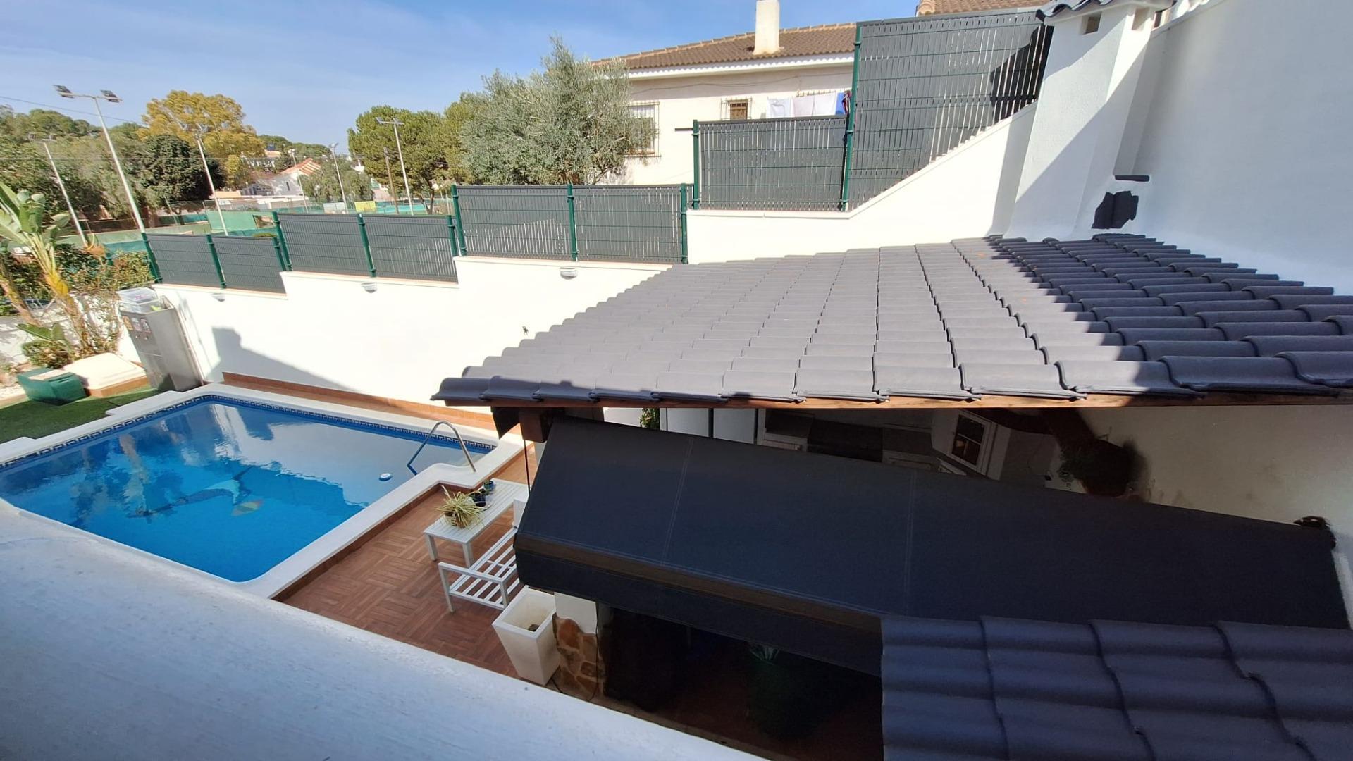 Dining area in villa for sale in Torrevieja