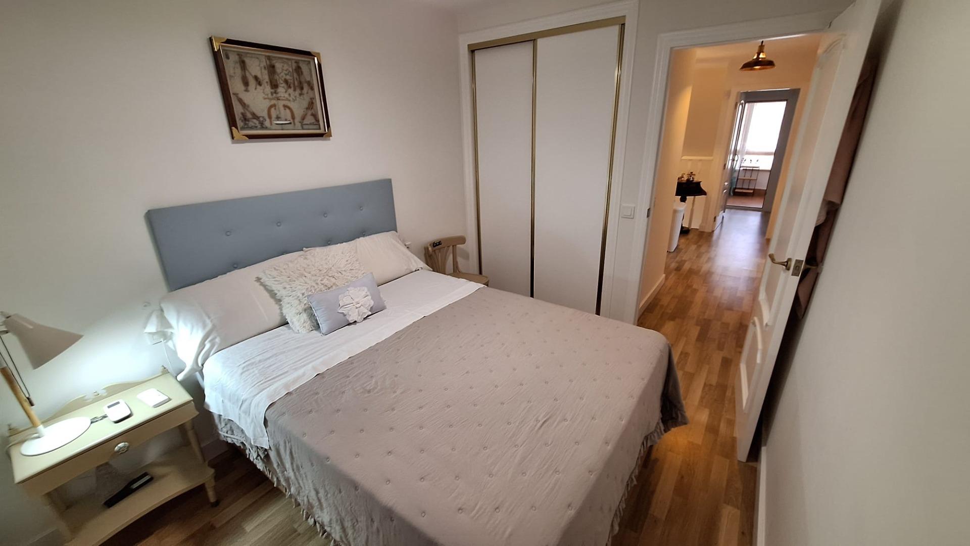 Bedroom in villa for sale in Torrevieja