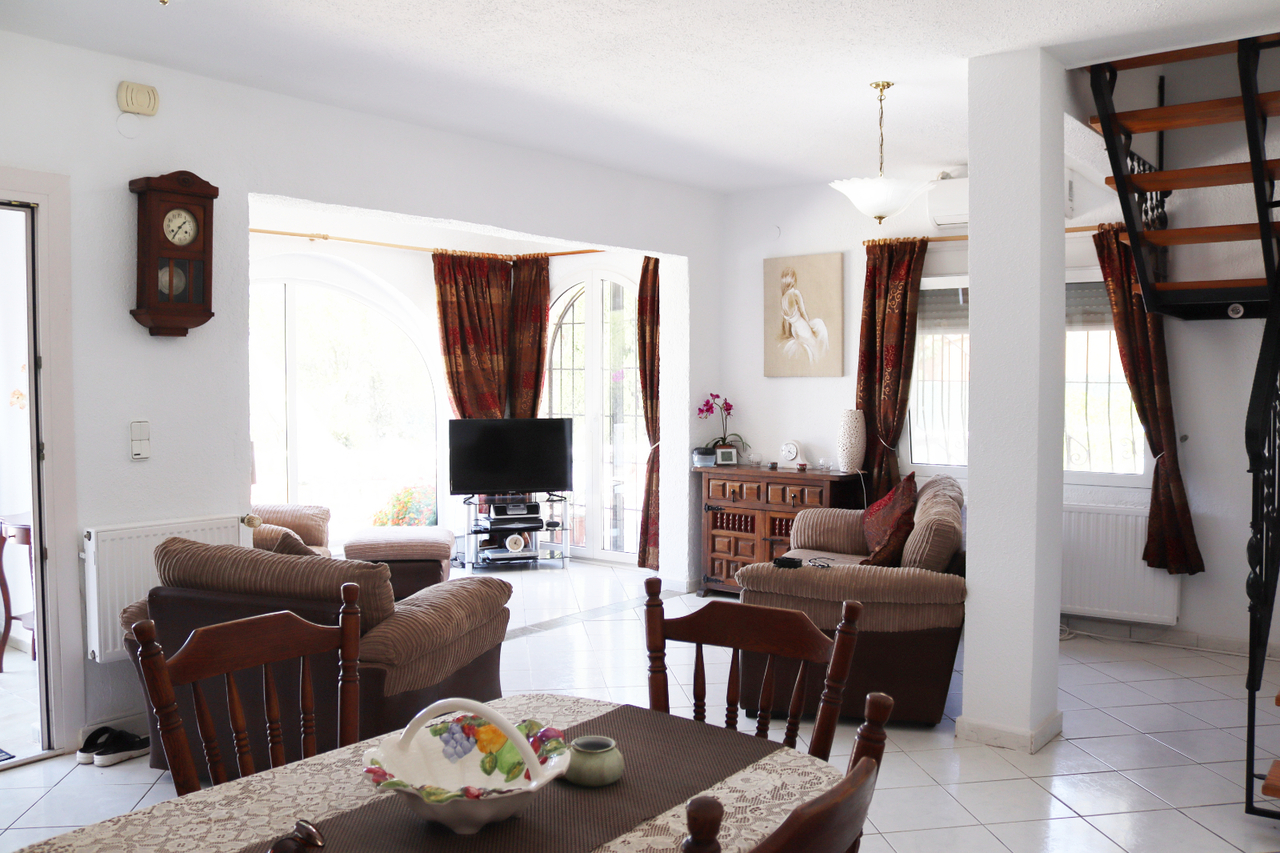 Bedroom in villa for sale in Parcent