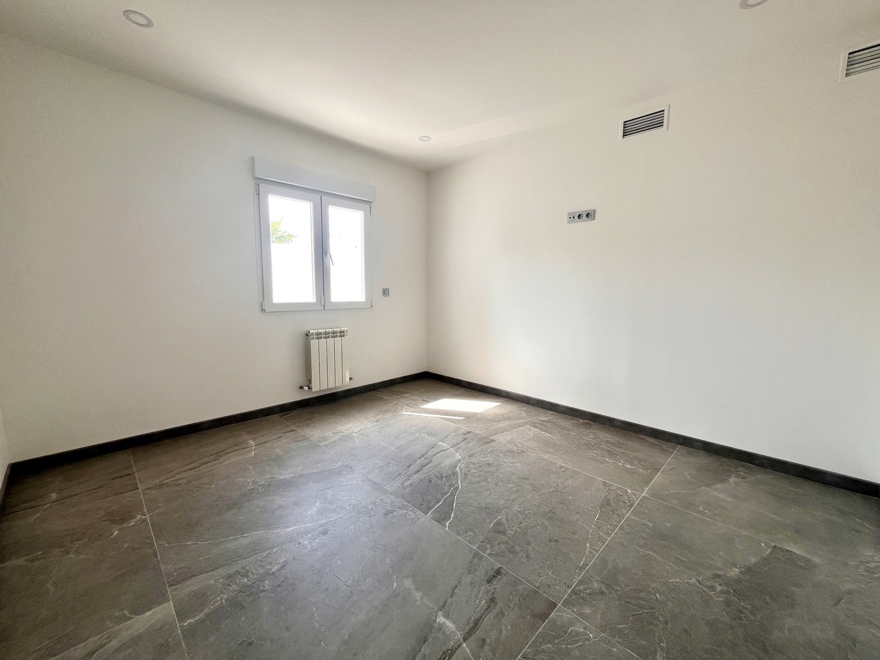 Master bedroom in villa for sale in Los Balcones