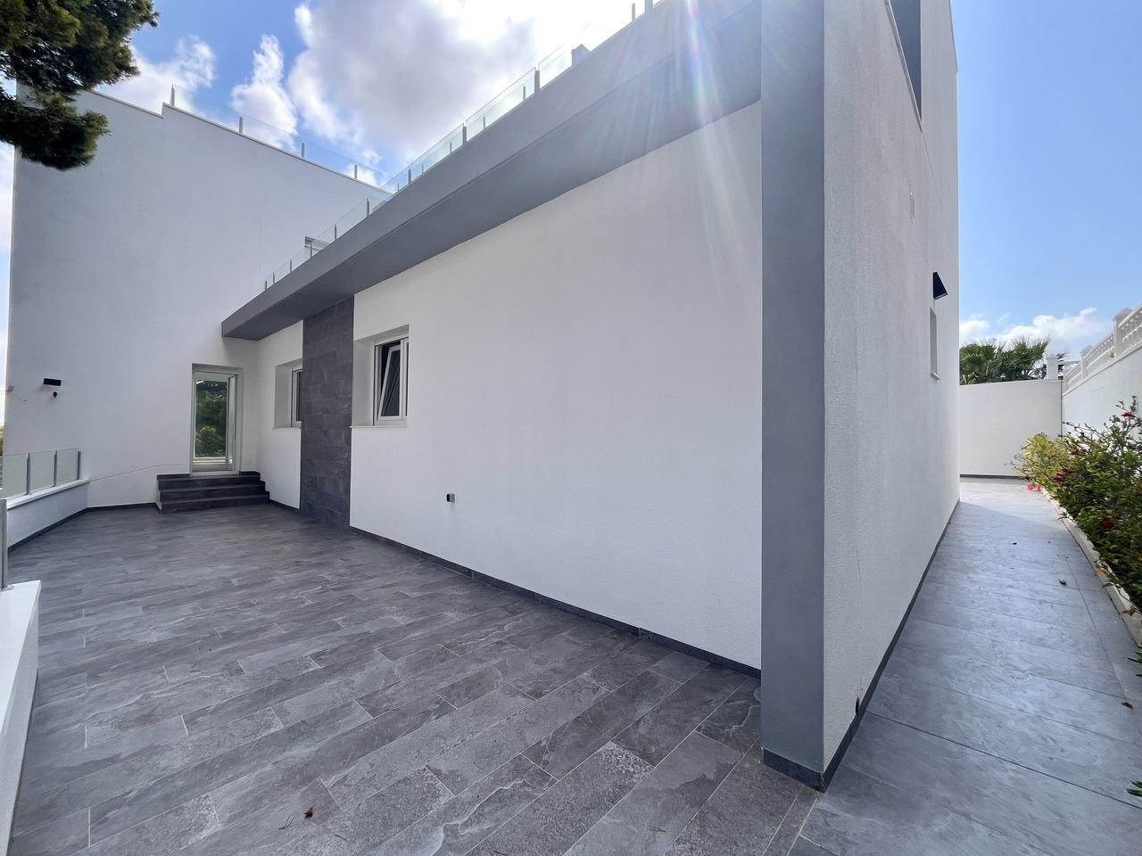 Master bedroom in villa for sale in Los Balcones