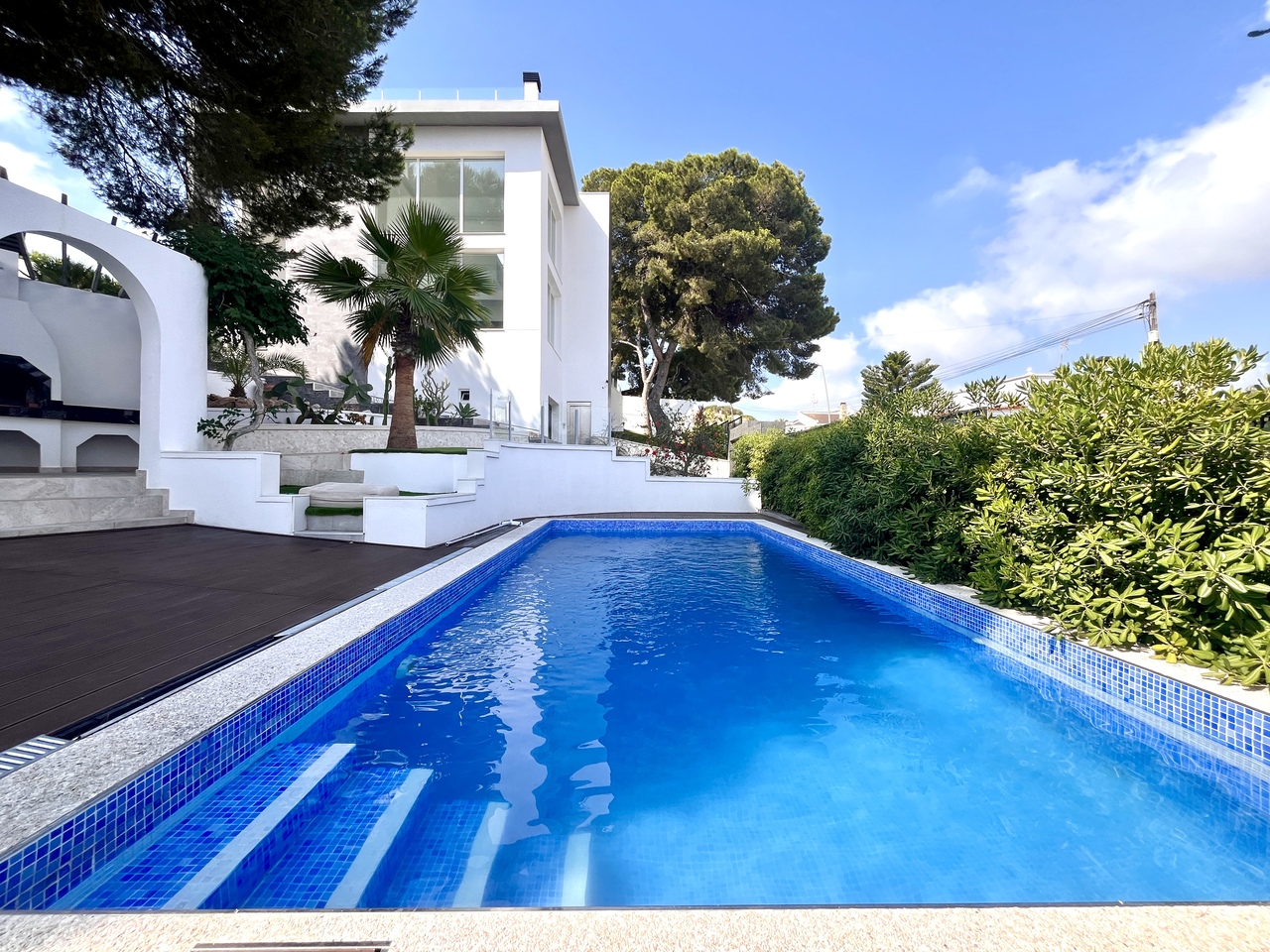 Kitchen in villa for sale in Los Balcones