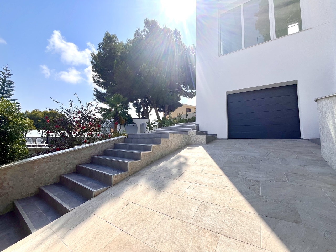 Terrace in villa for sale in Los Balcones