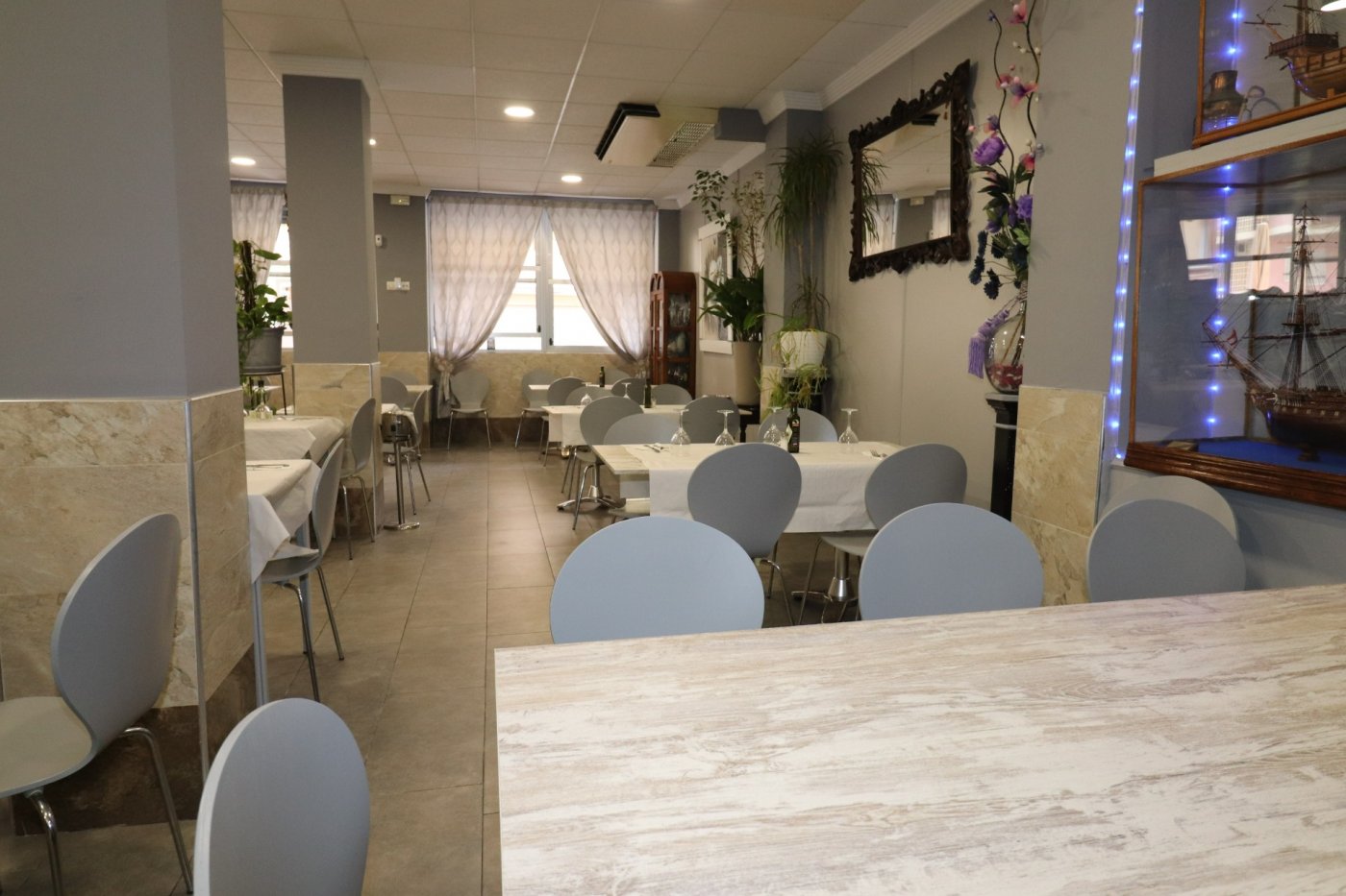 Kitchen in commercial for sale in Torrevieja