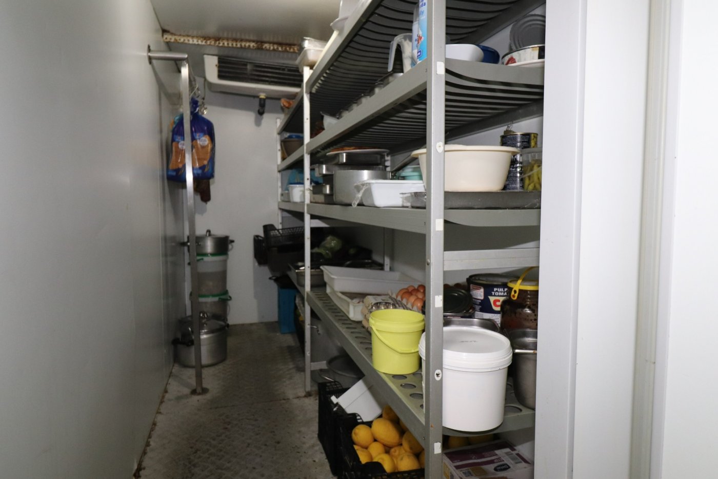 Bedroom in commercial for sale in Torrevieja