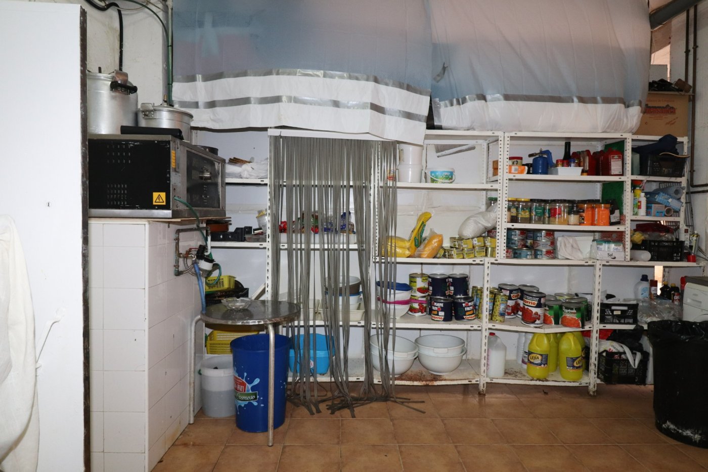 Master bedroom in commercial for sale in Torrevieja