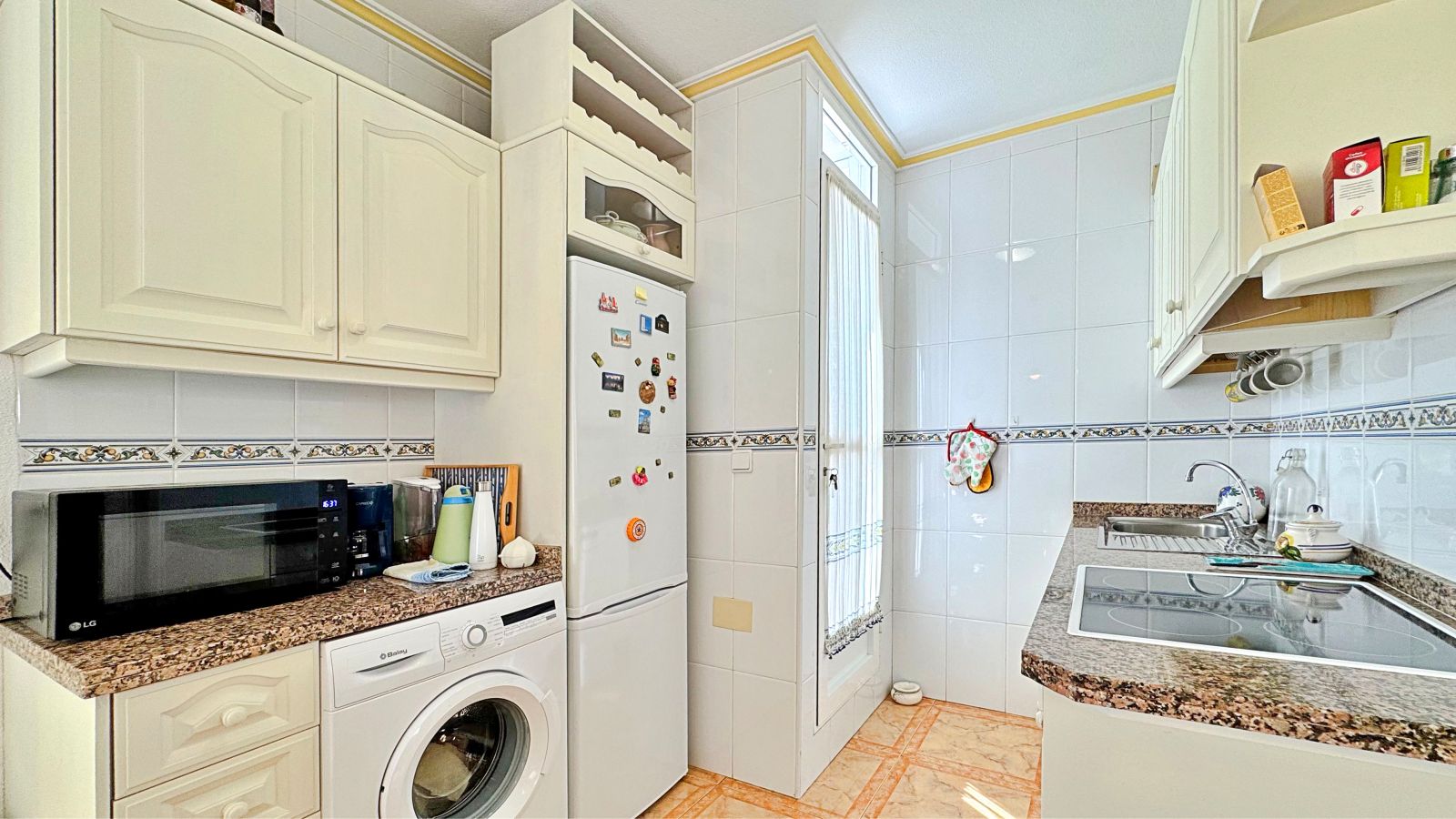 Bedroom in apartment for sale in Orihuela Costa