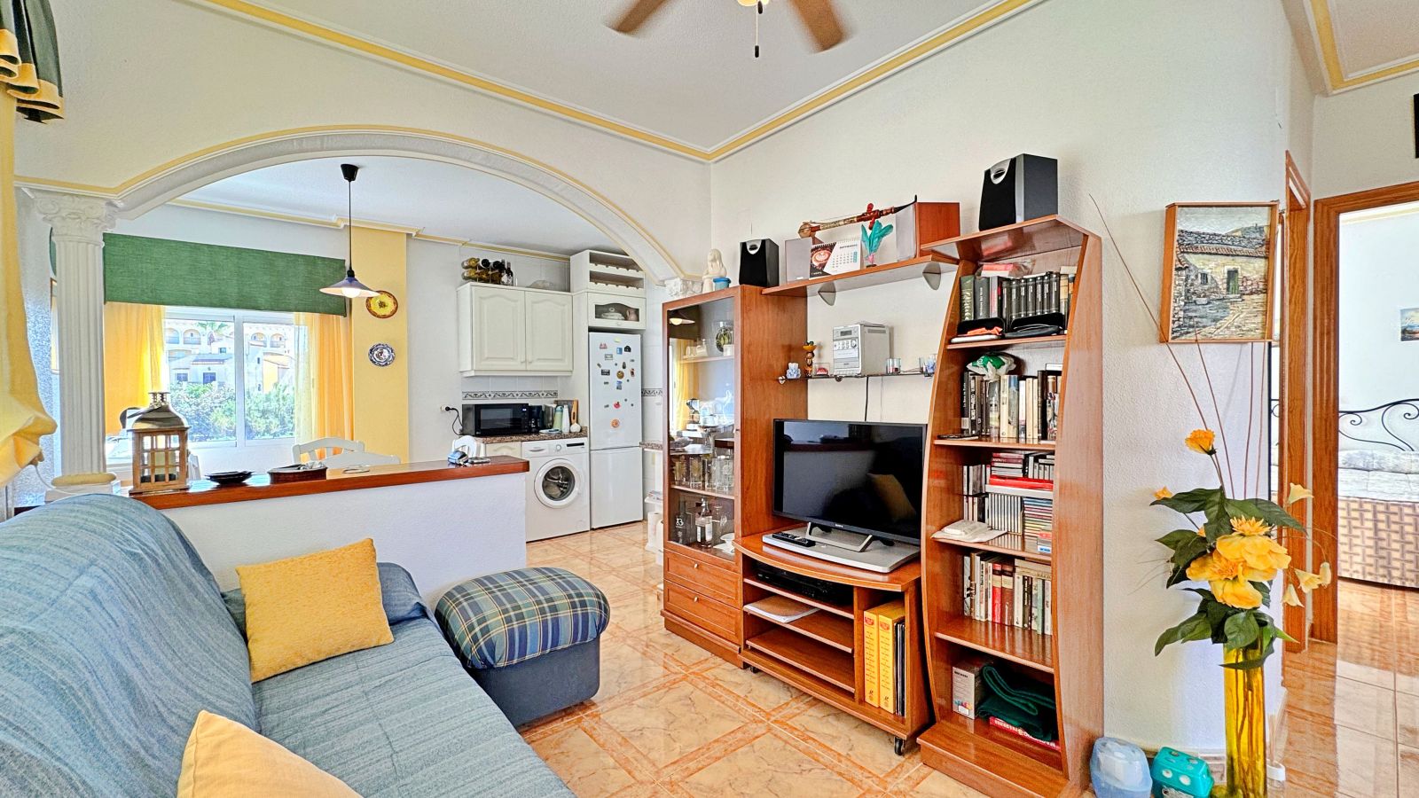 Garden in apartment for sale in Orihuela Costa