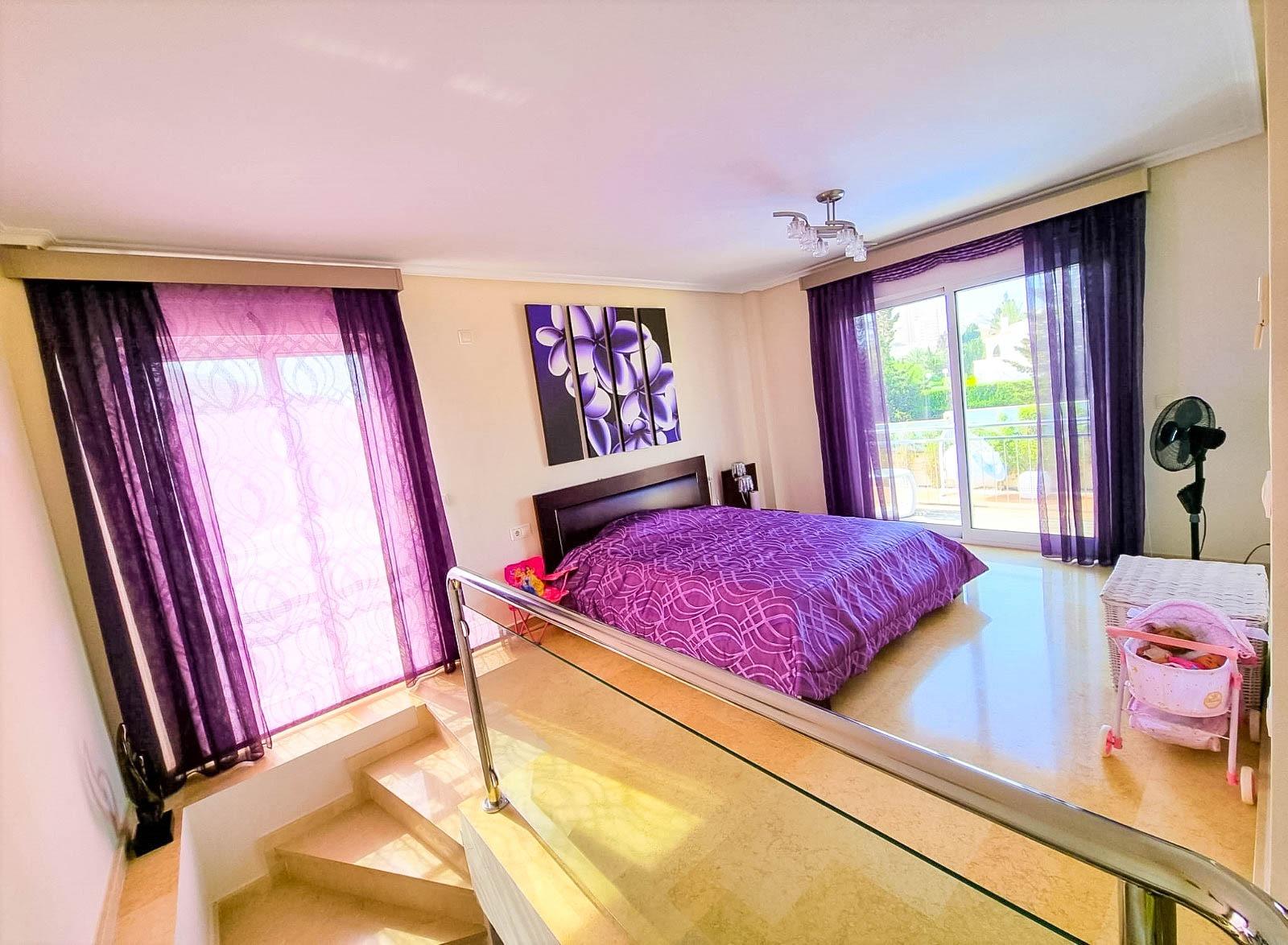 Master bedroom in villa for sale in Torrevieja