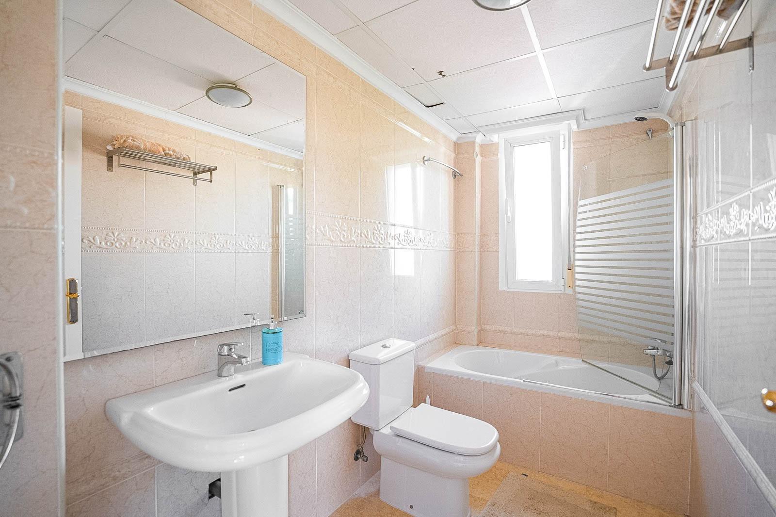 Kitchen in villa for sale in Torrevieja