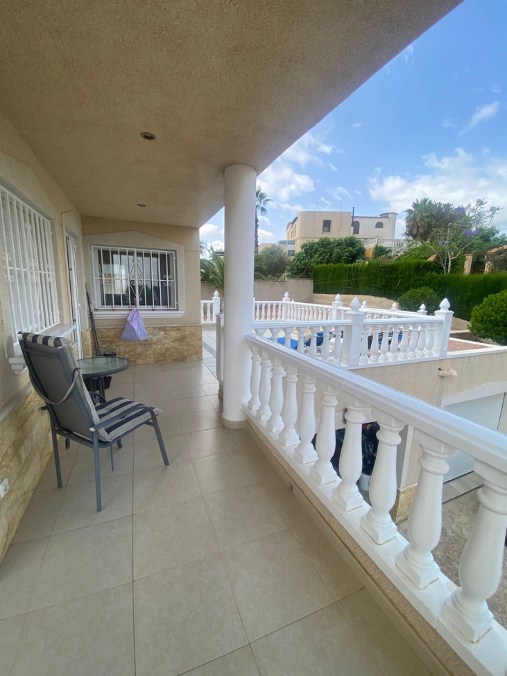 Kitchen in villa for sale in Algorfa