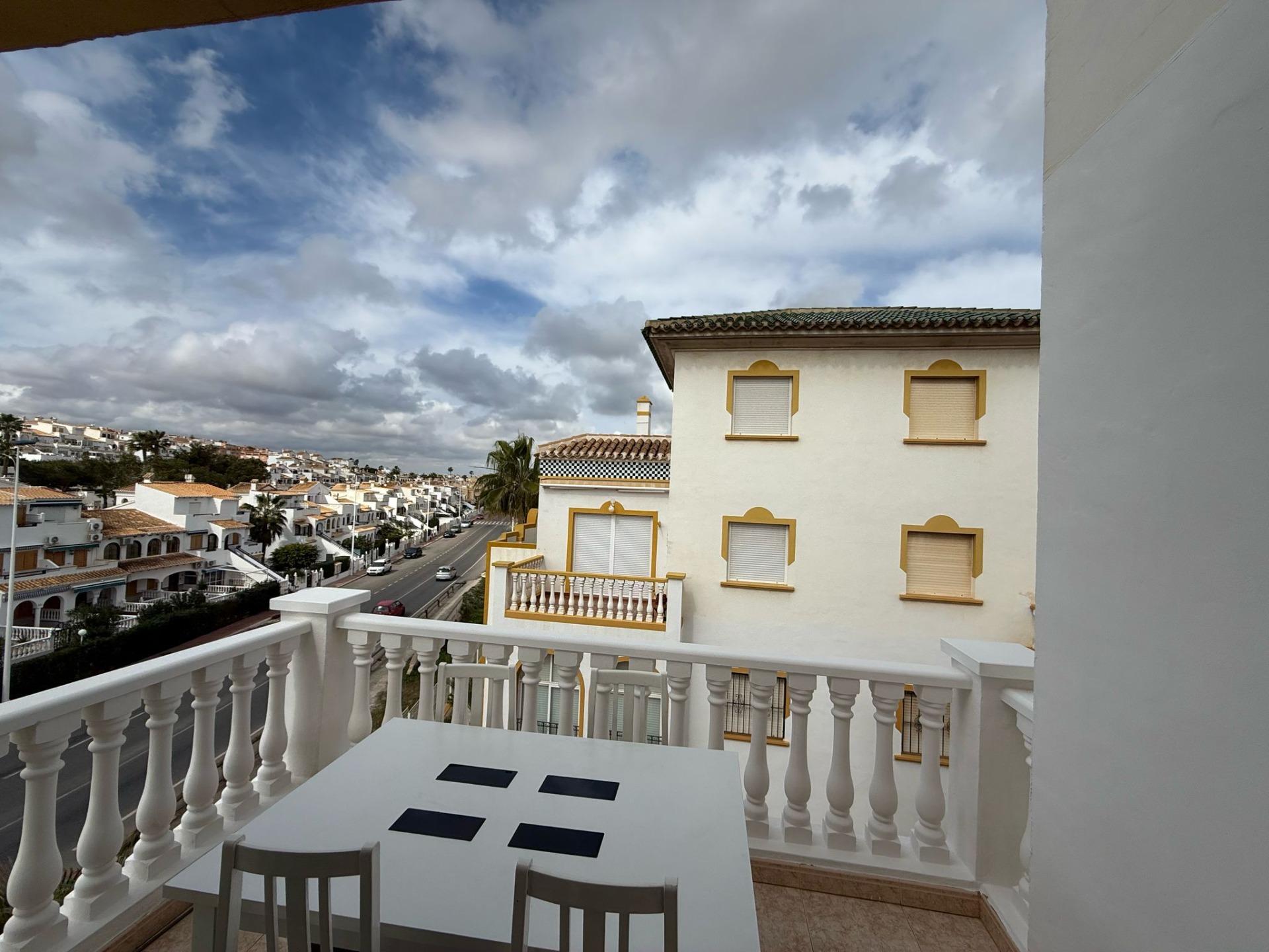 Dining area in bungalow for sale in Torrevieja