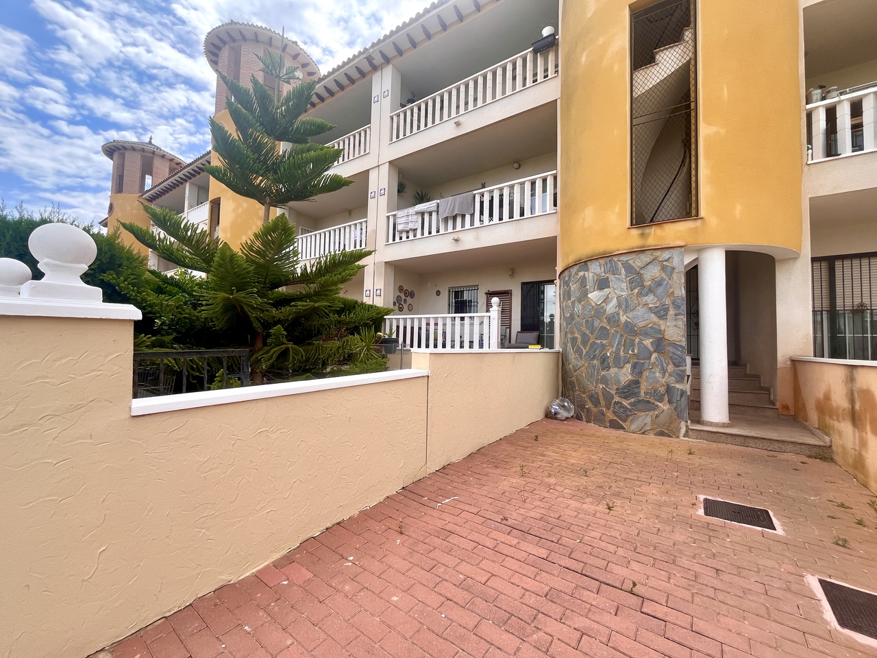 Kitchen in apartment for sale in Cabo Roig