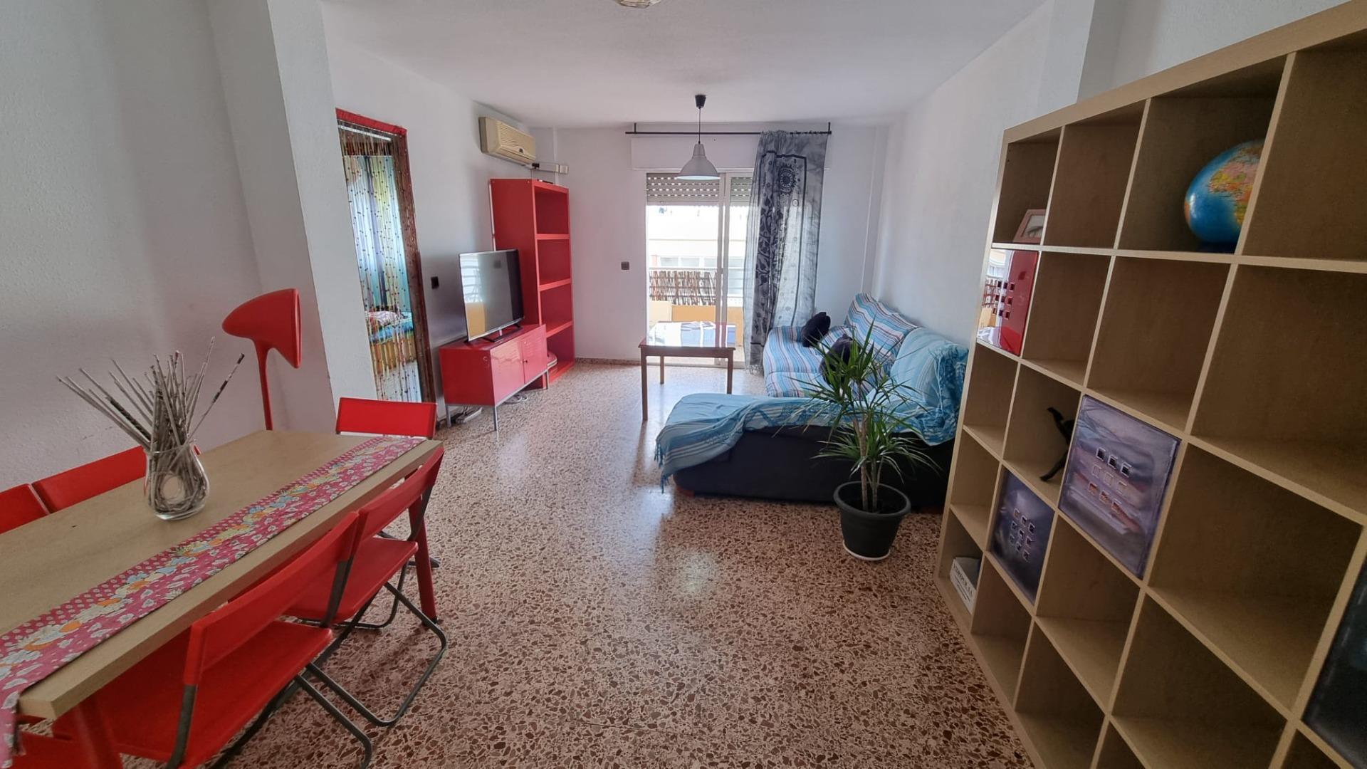 Master bedroom in apartment for sale in Torrevieja