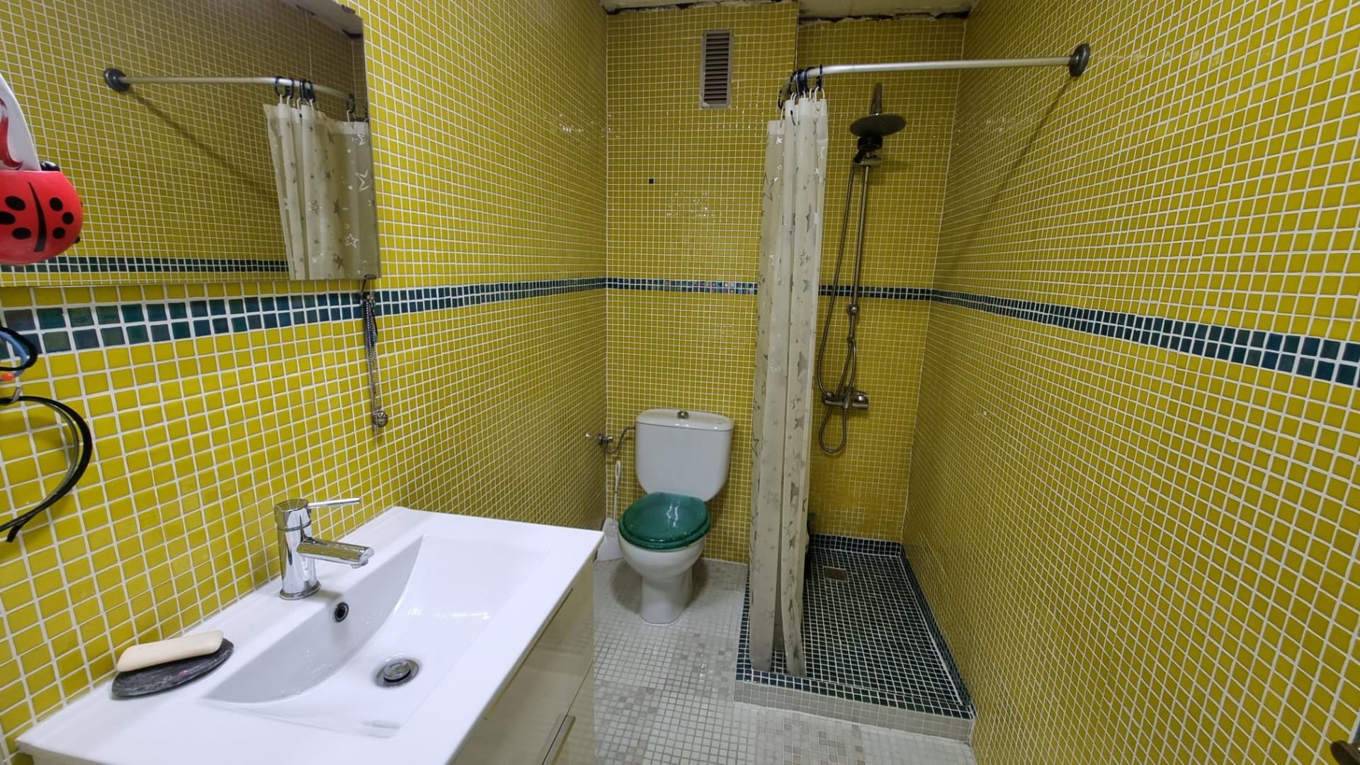 For sale this apartment located in the center of Torrevieja and just 300 meters from the main beache