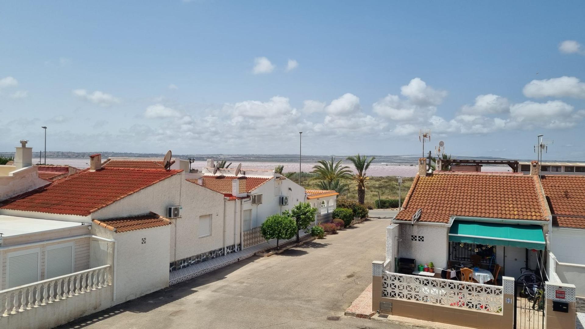 Terrace in bungalow for sale in Torrevieja