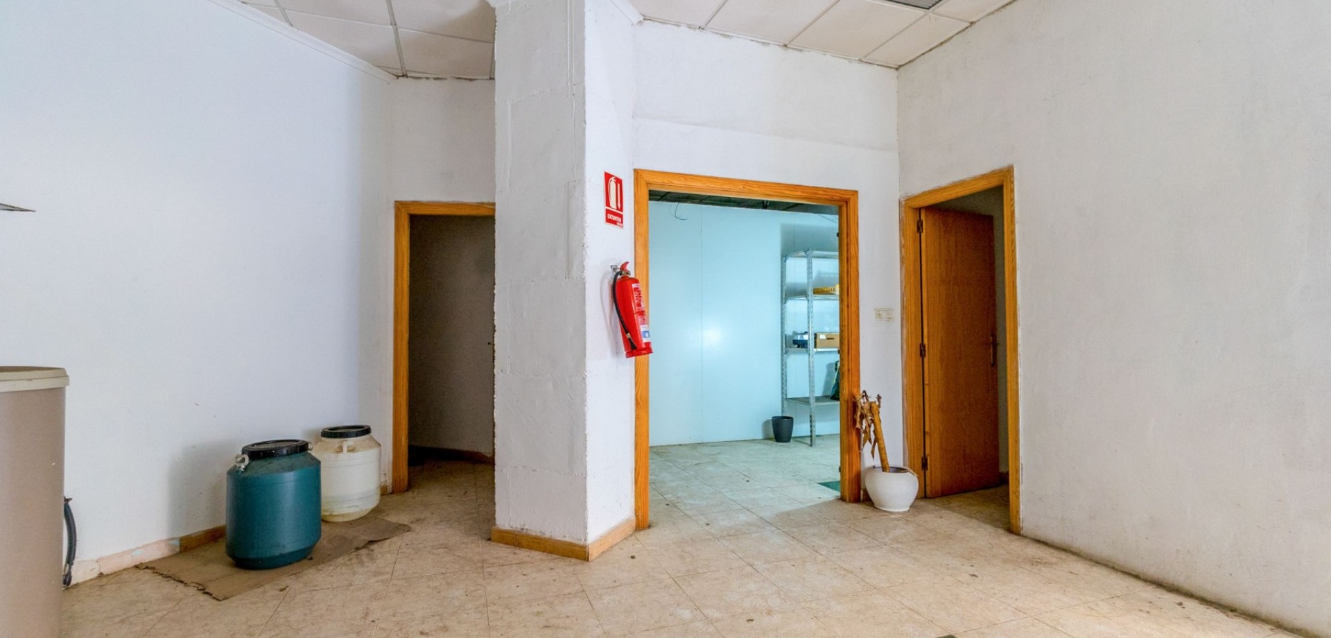 Master bedroom in commercial for sale in Torrevieja