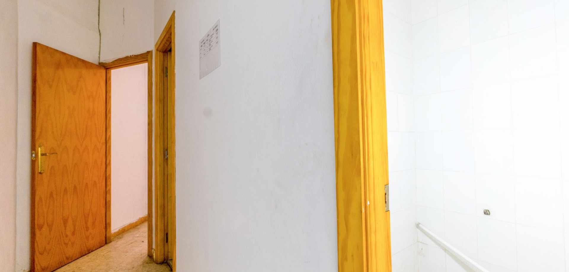 Bathroom in commercial for sale in Torrevieja