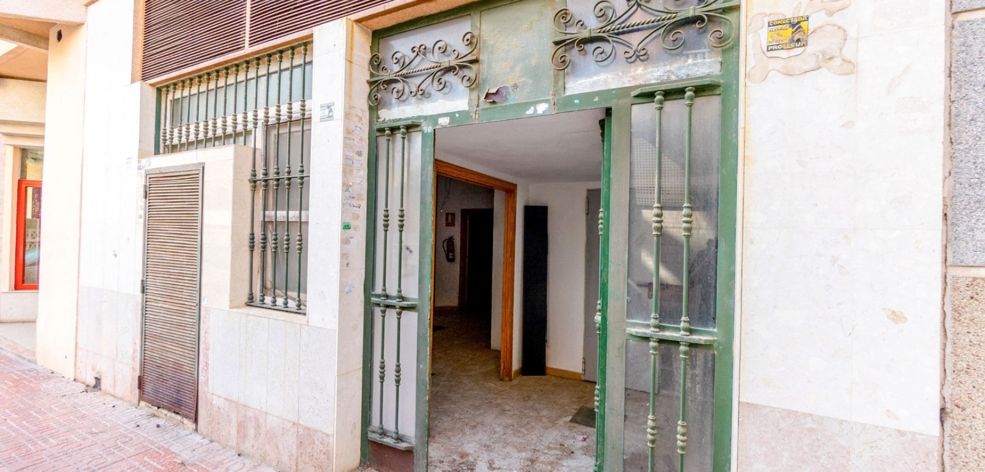 Dining area in commercial for sale in Torrevieja