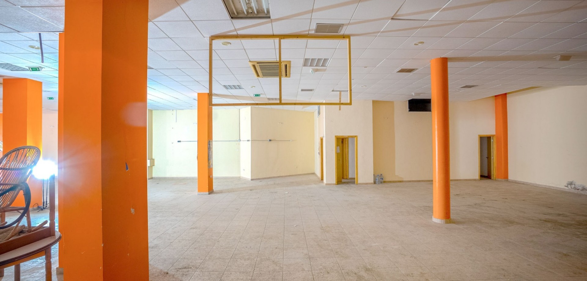 Dining area in commercial for sale in Torrevieja