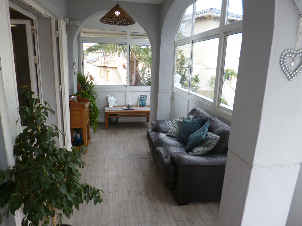 Terrace in villa for sale in Playa Flamenca
