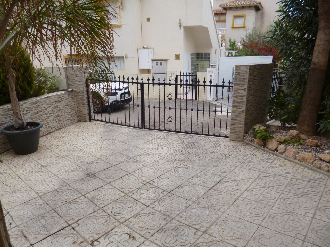 Master bedroom in villa for sale in Playa Flamenca