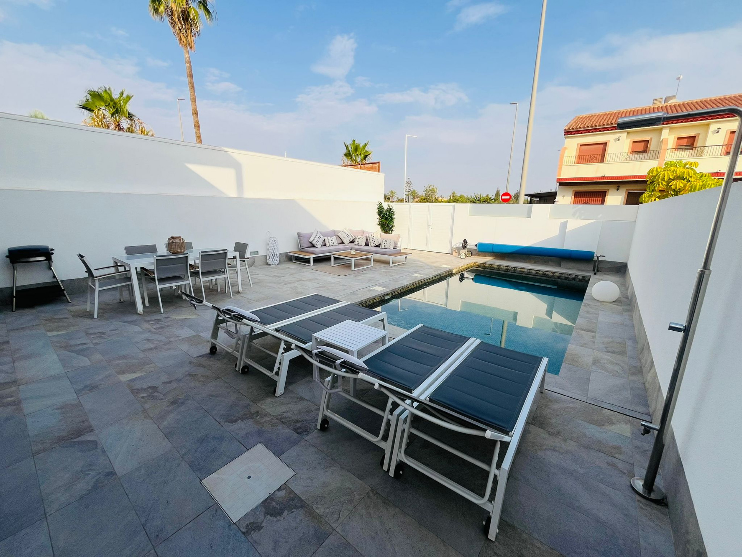 Dining area in villa for sale in Avileses