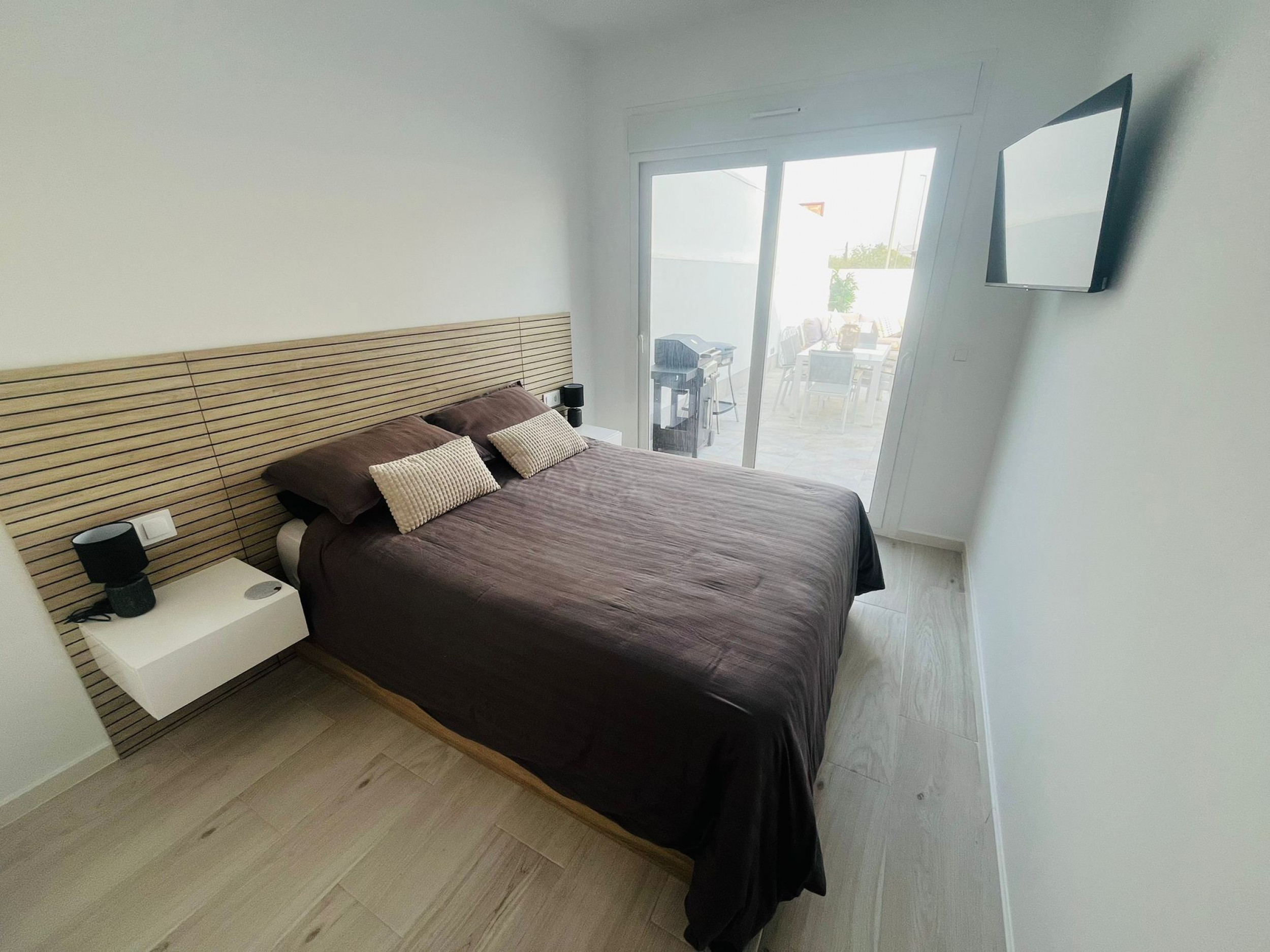 Pool area in villa for sale in Avileses