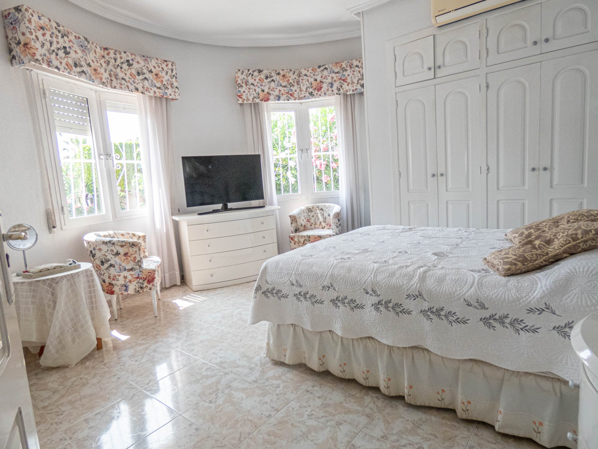 Bedroom in villa for sale in Ciudad Quesada