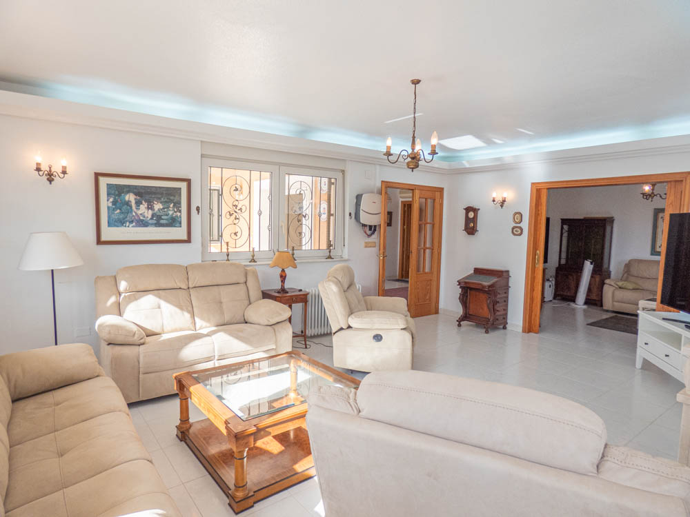 Bathroom in villa for sale in San Miguel de Salinas