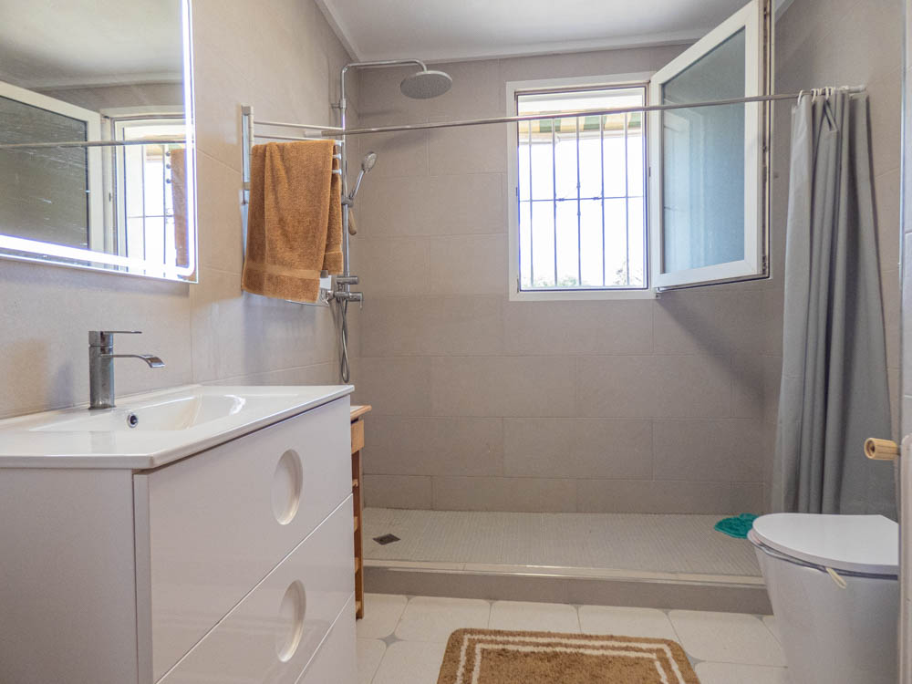 Garden in villa for sale in San Miguel de Salinas