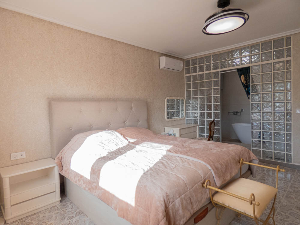Dining area in villa for sale in San Miguel de Salinas
