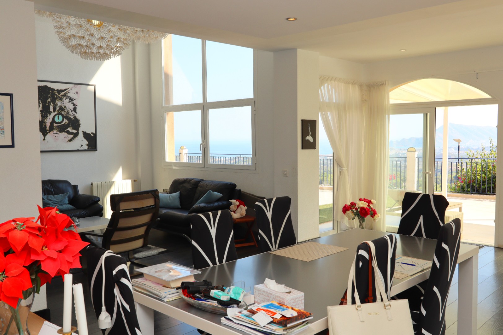 Master bedroom in villa for sale in Altea