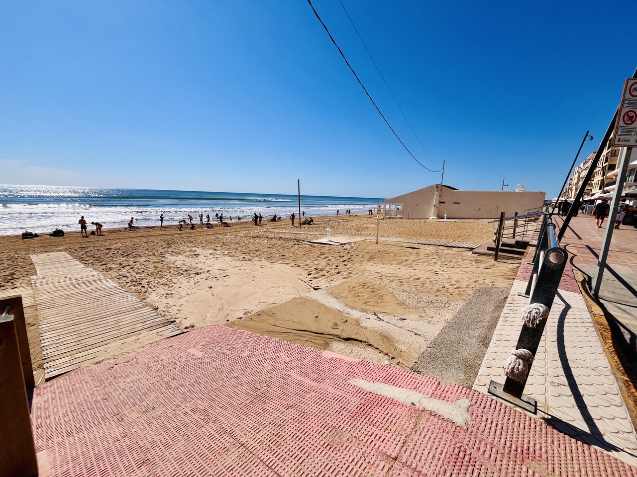 Bathroom in apartment for sale in Guardamar del Segura