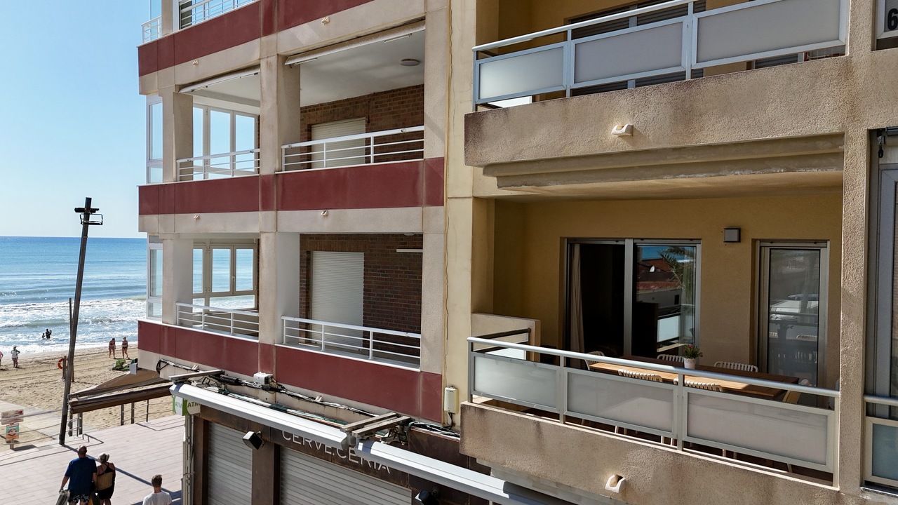 Terrace in apartment for sale in Guardamar del Segura