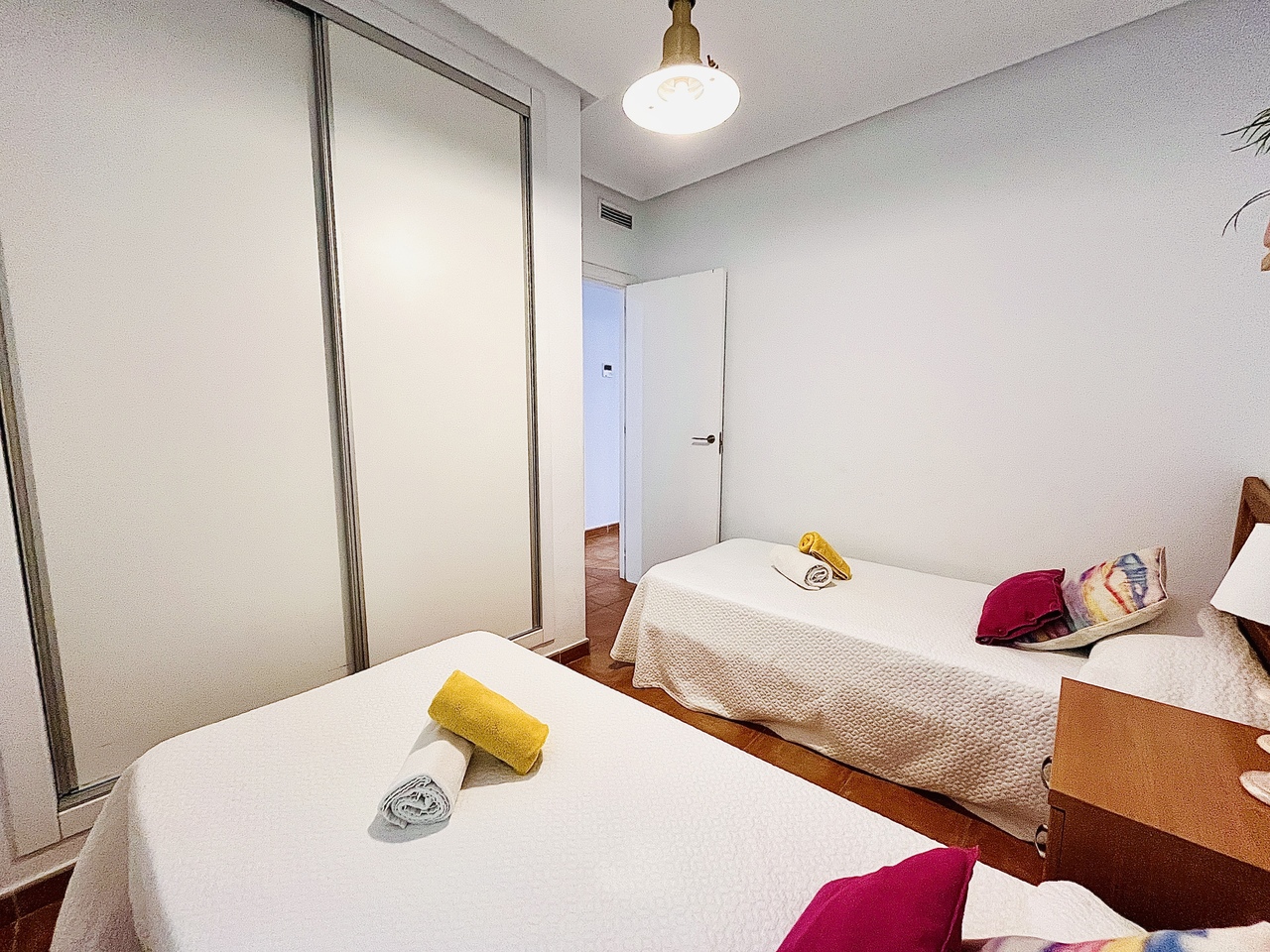 Bedroom in apartment for sale in Guardamar del Segura