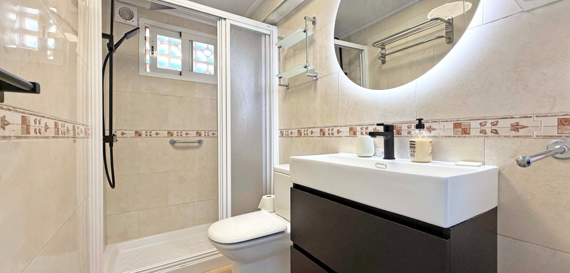 Kitchen in bungalow for sale in Torrevieja